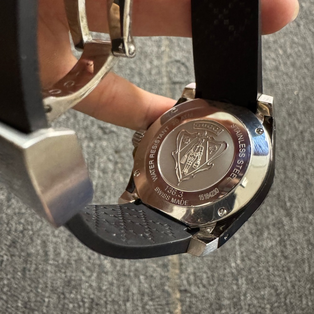Gucci Black unisex Watch - Picture 6 of 8